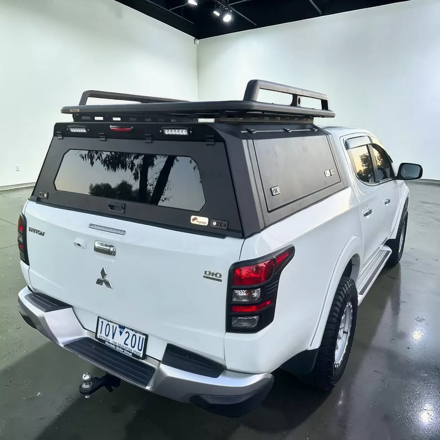 Hard Top Mitsubishi L200 2015-2023 Aluminium Adventurer Gen2 – Image 4