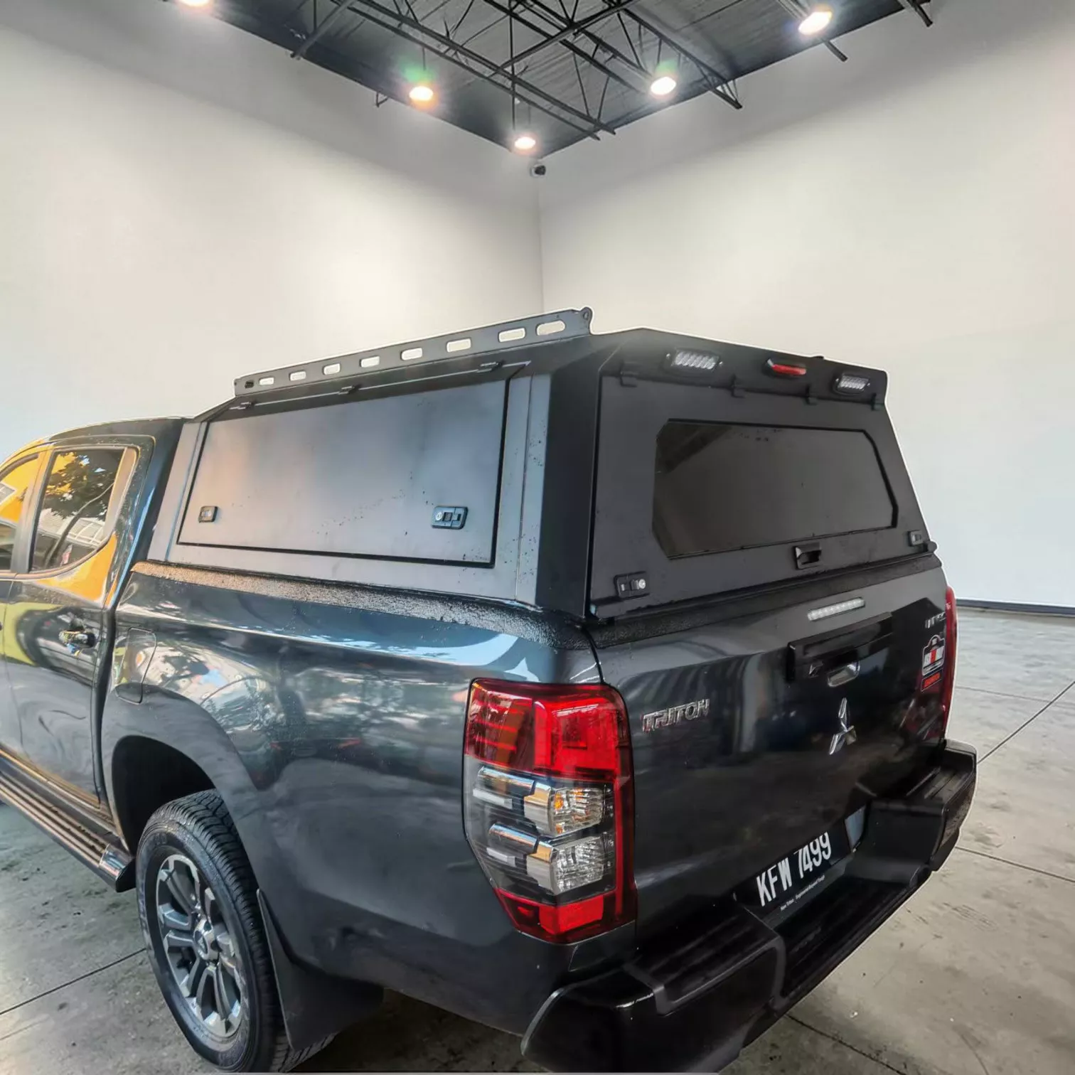 Hard Top Mitsubishi L200 2015-2023 Aluminium Adventurer Gen2 – Image 6
