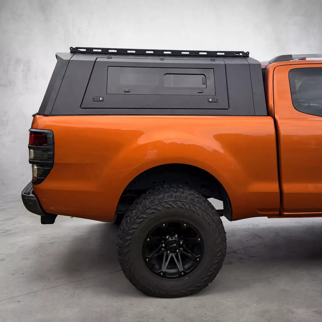 Hard Top Ford Ranger Super Cabine 2012-2022 Aluminium Traveller Gen2 – Image 4