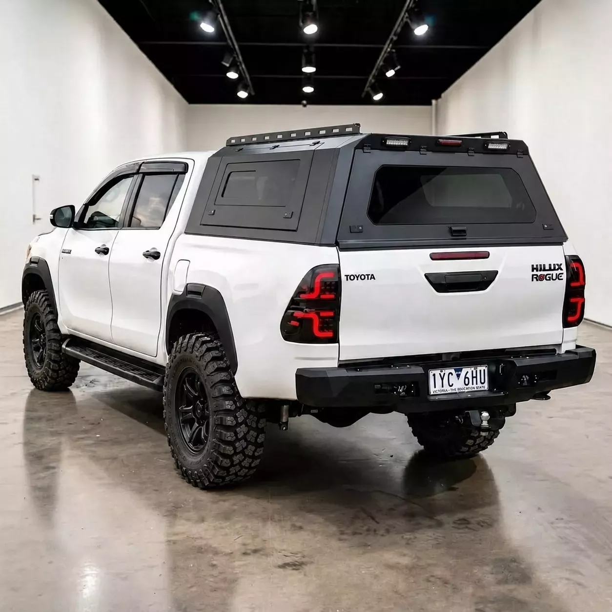 Hard Top Toyota Hilux Xtra Cab 2015+ Aluminium Traveller Gen2