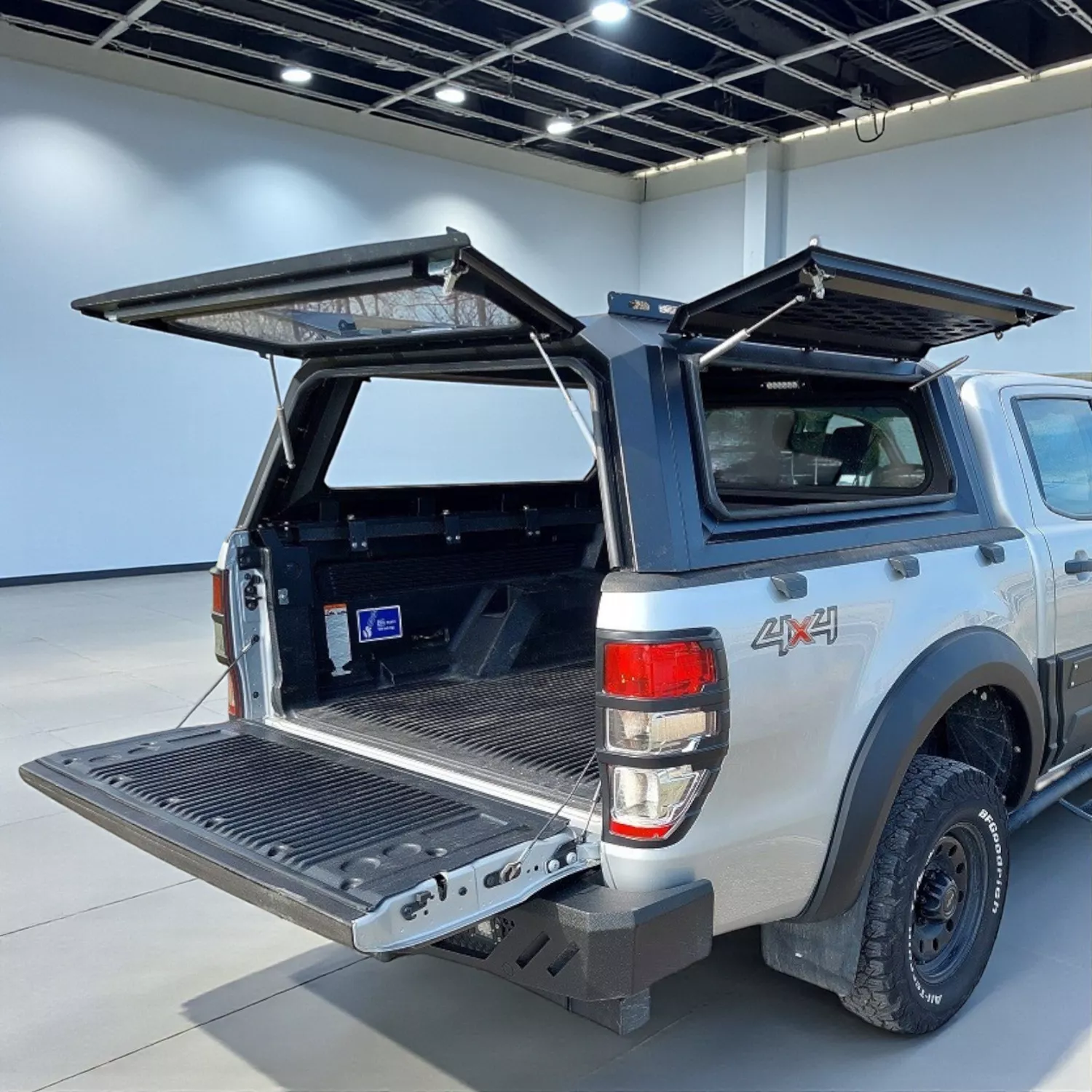 Hard Top Ford Ranger Double Cabine 2012-2022 Aluminium Adventurer – Image 2