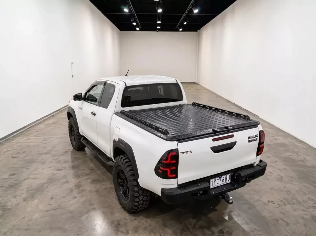 Hard Lid Toyota Hilux Xtra Cabine 2005+ Aluminium
